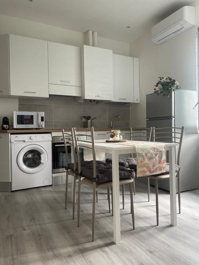 Appartement Residenza Il Melograno Fiera à Vérone Extérieur photo